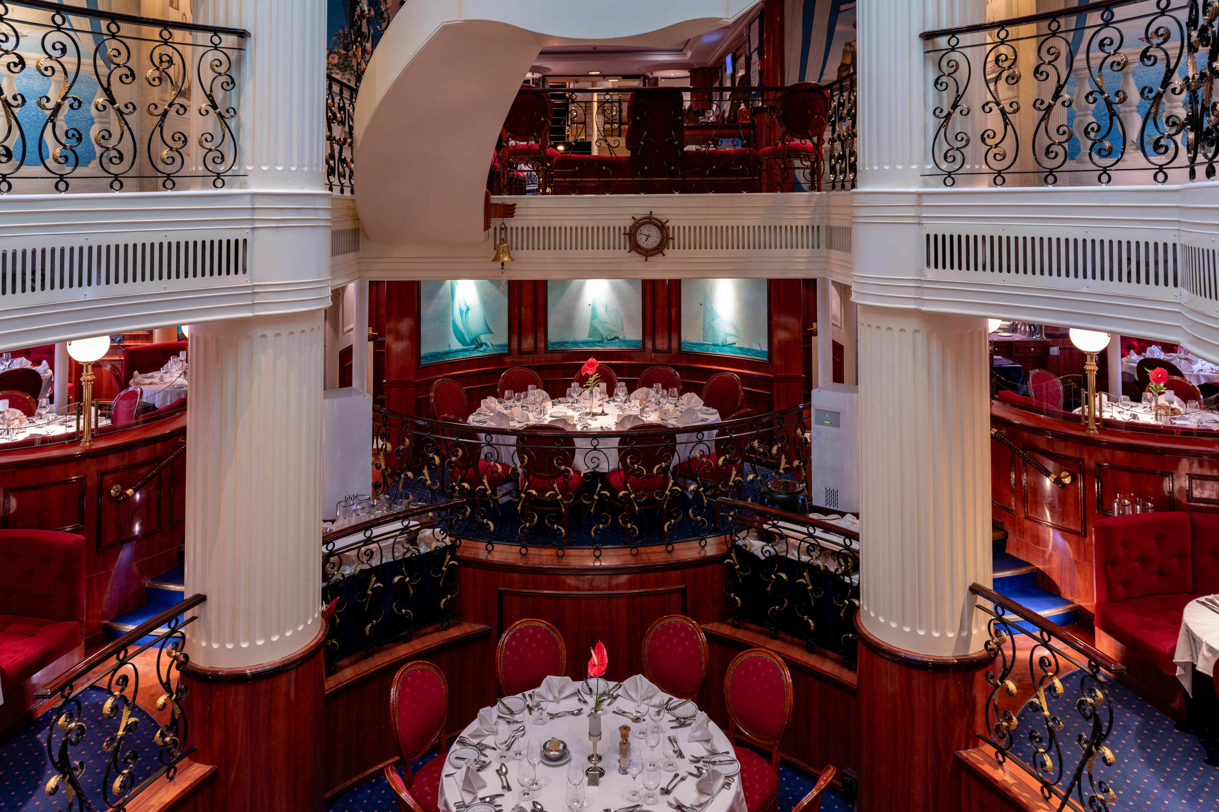 Royal Clipper - Clipper Dining Room